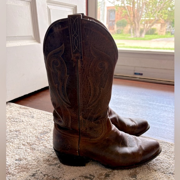 Ariat Other - Ariat Brown Leather Cowboy Boots